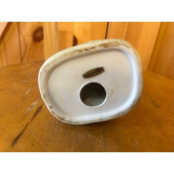 Porcelain Old Man Sitting on Tree Stump (5547) - Picture 6 of 6